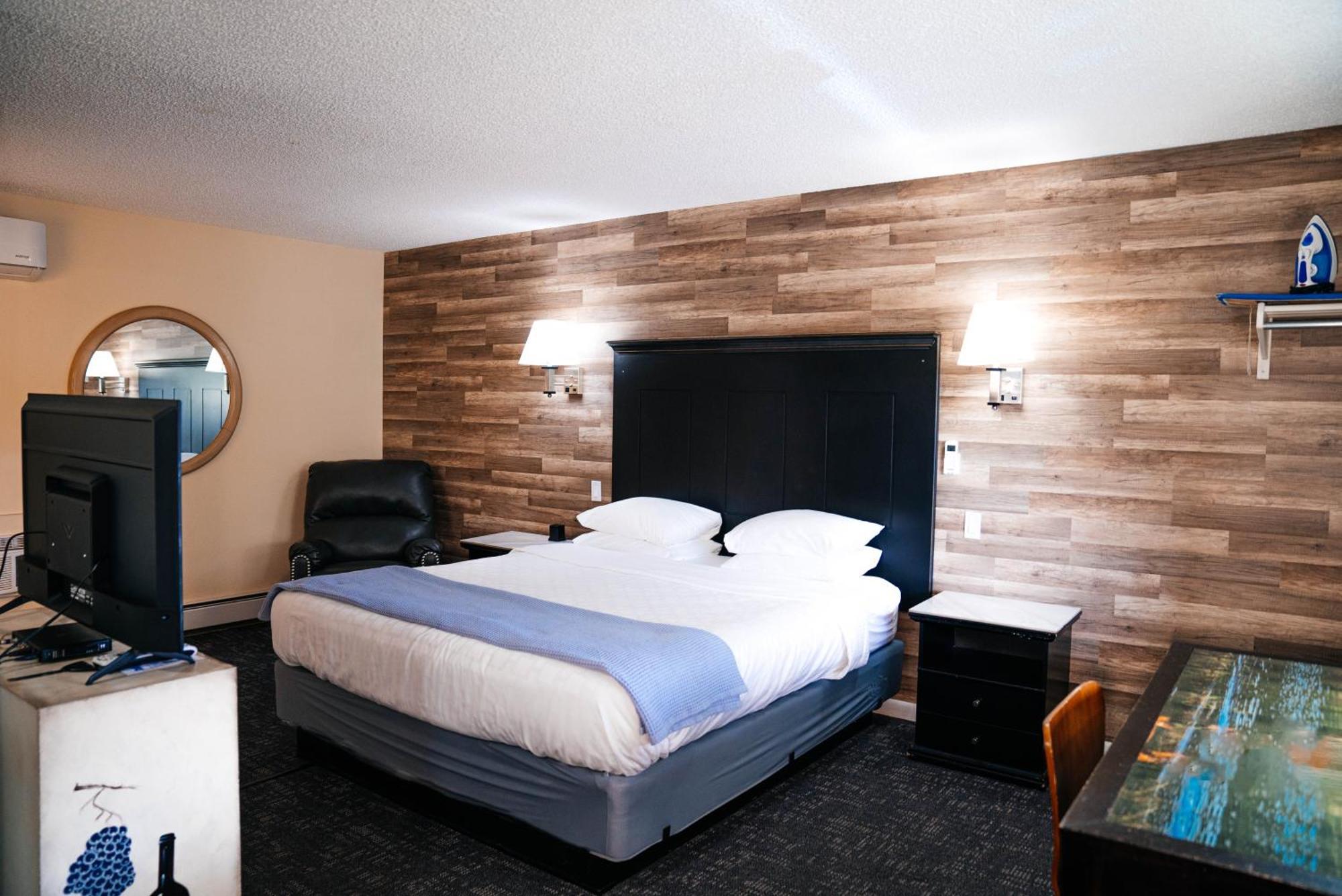 Salida Inn & Monarch Suites Esterno foto