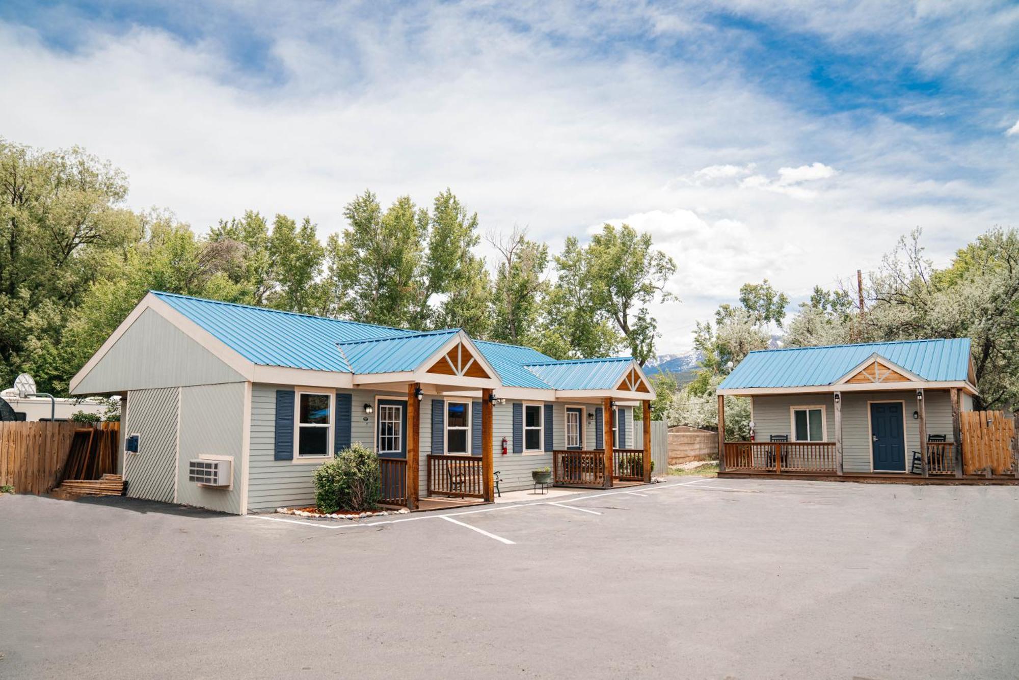 Salida Inn & Monarch Suites Esterno foto